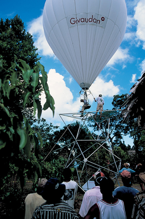 Madagascar 1 SCIENTIFIC TOOLS      Canopy Bubble      Photos